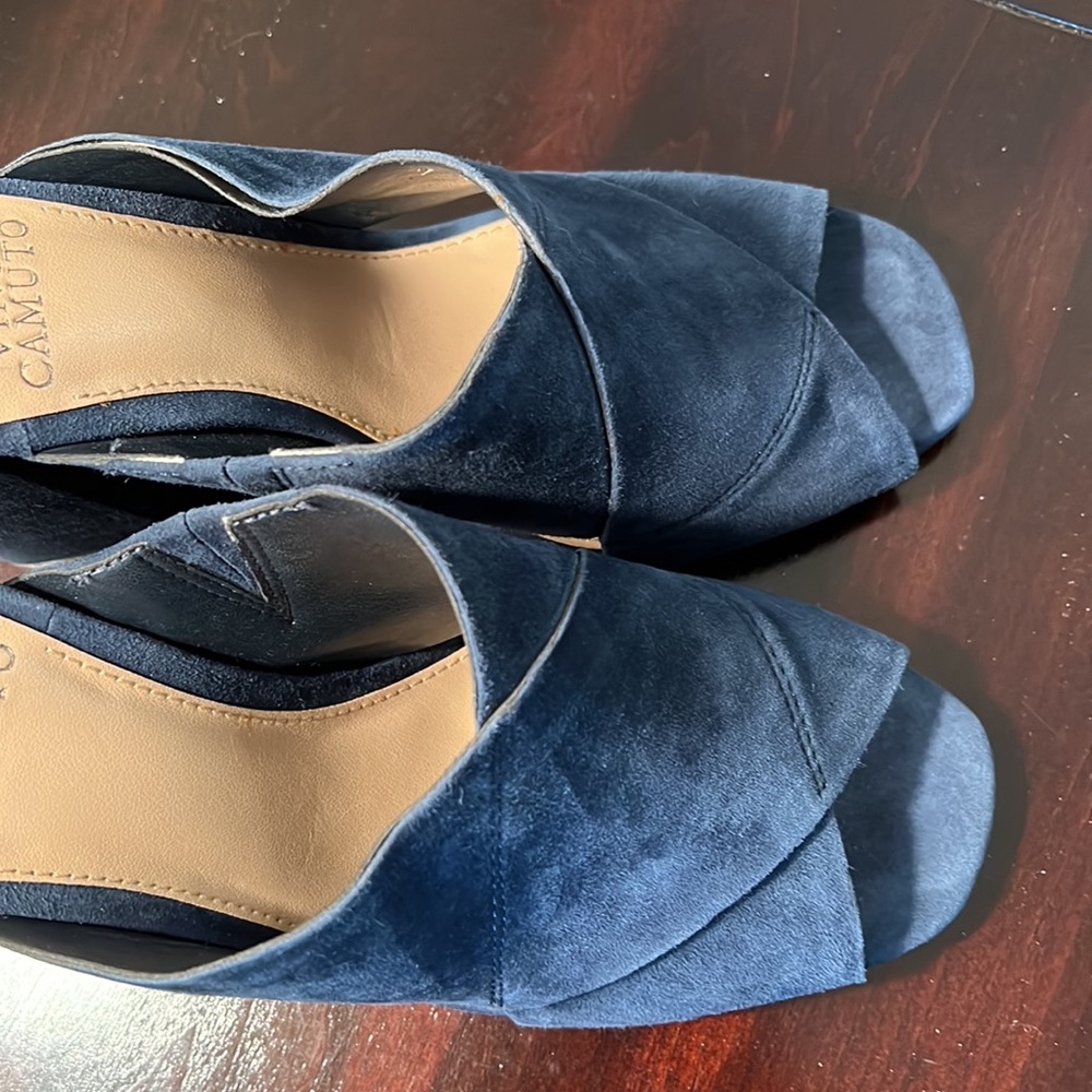 NWOT Vince Camuto Jevan Suede Shoes - Picture 6 of 12